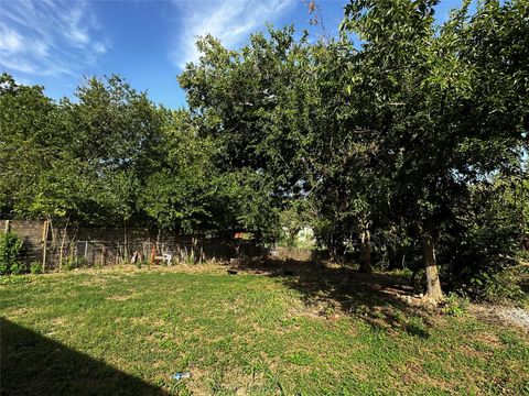 Tiny photo for 4901 York Hill DR, Austin, TX 78723 (MLS # 1717881)