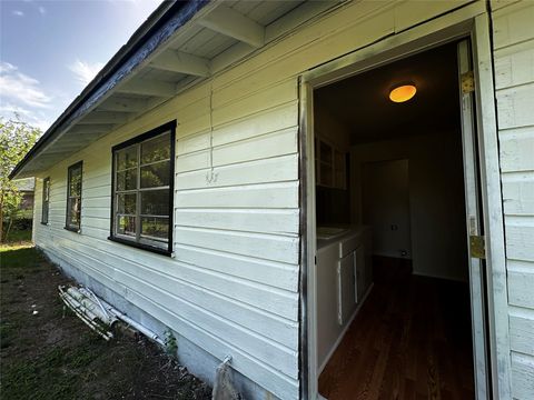 Tiny photo for 4901 York Hill DR, Austin, TX 78723 (MLS # 1717881)