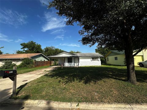 Photo of 4901 York Hill DR, Austin, TX 78723 (MLS # 1717881)