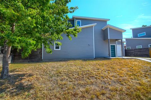 Photo of 7600 Carver Ave #B, Austin, TX 78752 (MLS # 8798431)