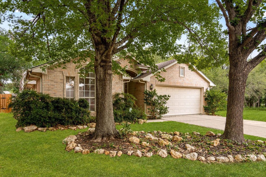 Photo of 2704 Winding Brook DR, Austin, TX 78748 (MLS # 6638680)