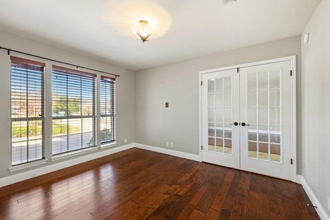 Tiny photo for 604 Cutty TRL, Lakeway, TX 78734 (MLS # 9921752)