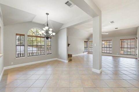 Tiny photo for 604 Cutty TRL, Lakeway, TX 78734 (MLS # 9921752)