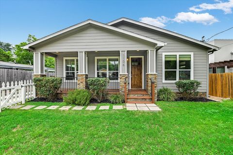Photo of 1106 Fiesta ST, Austin, TX 78702 (MLS # 8176559)