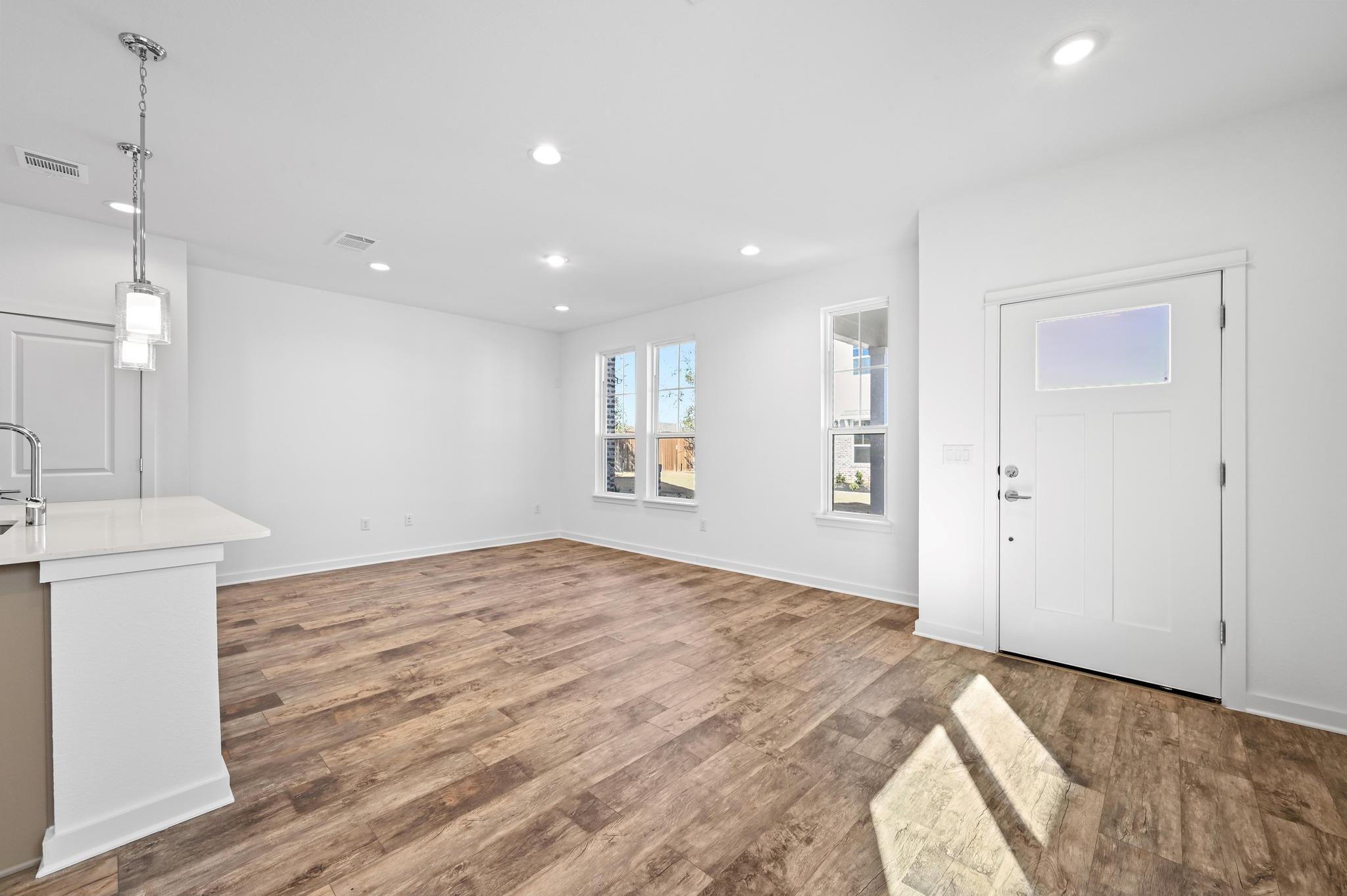 462 Orleanian DR B