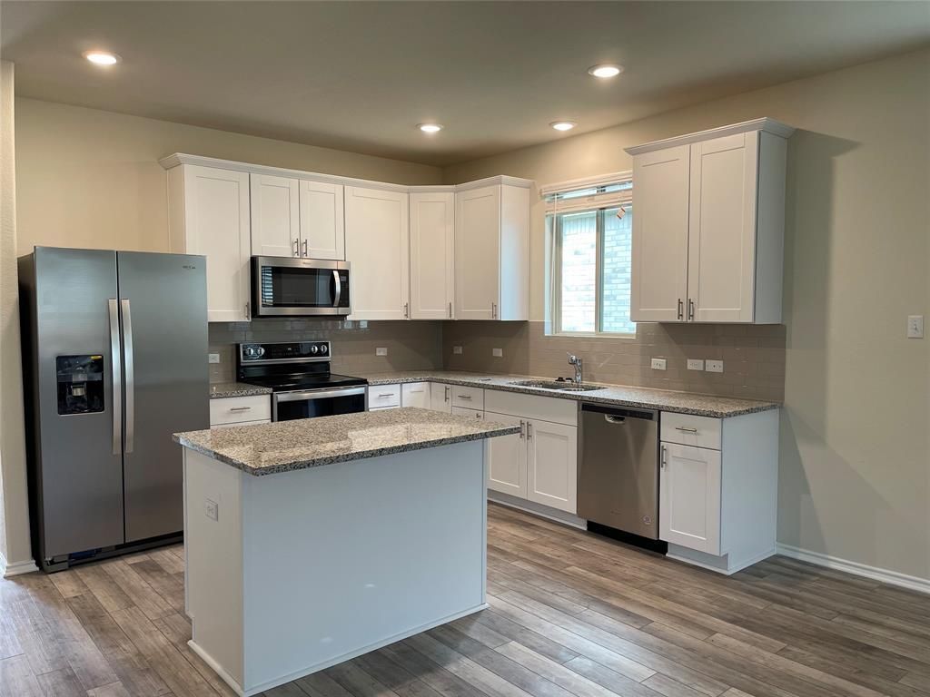 Photo of 105 Onna ST, Taylor, TX 76574 (MLS # 3941032)