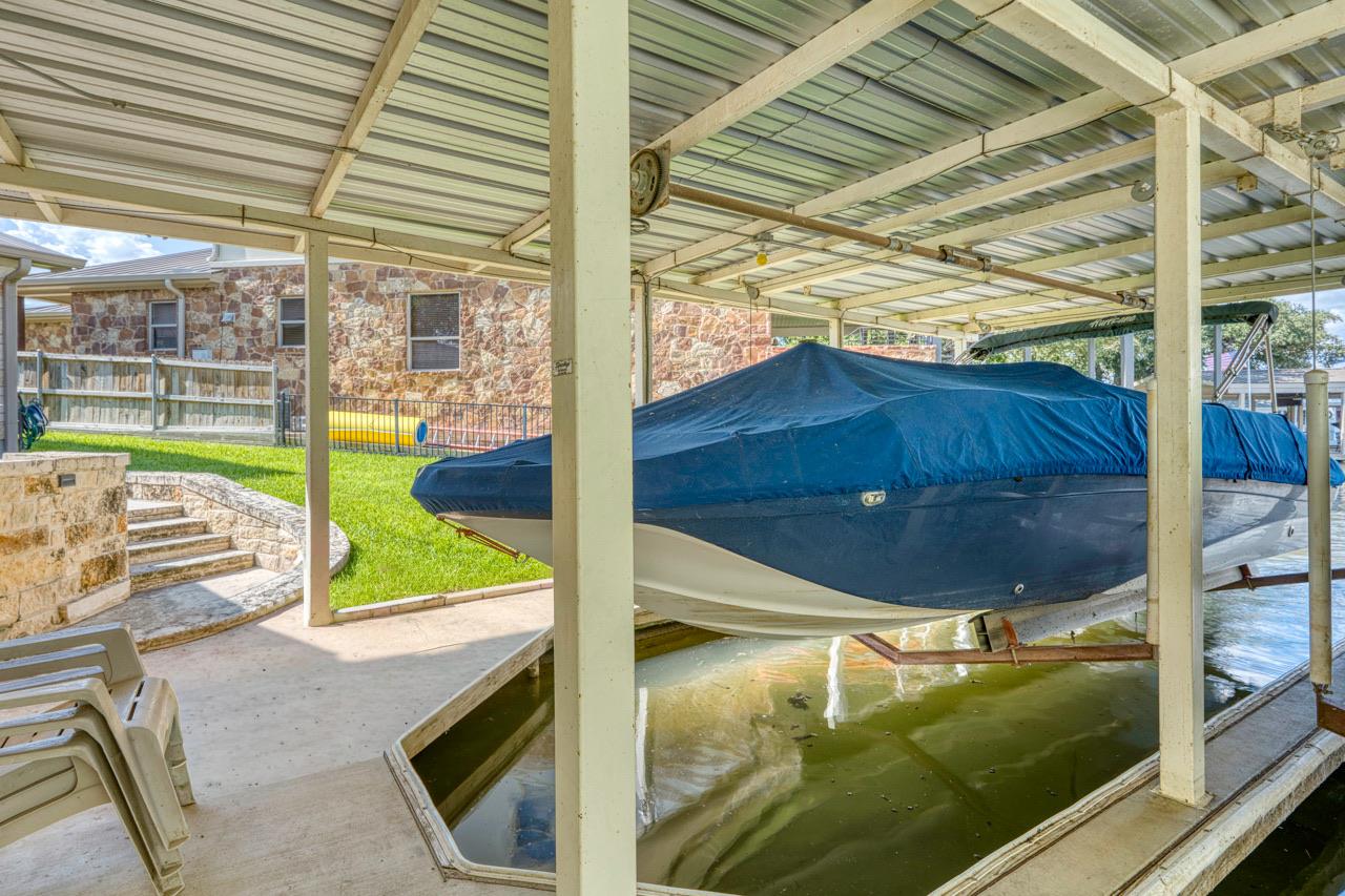 301 Princess LN