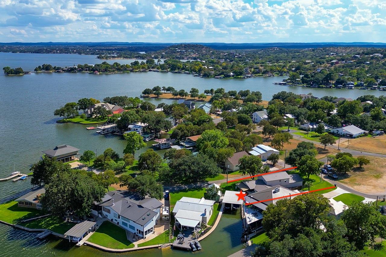 301 Princess LN