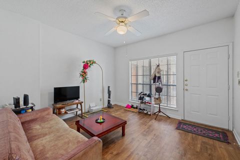 Tiny photo for 912 W 22nd ST #201, Austin, TX 78705 (MLS # 2392244)