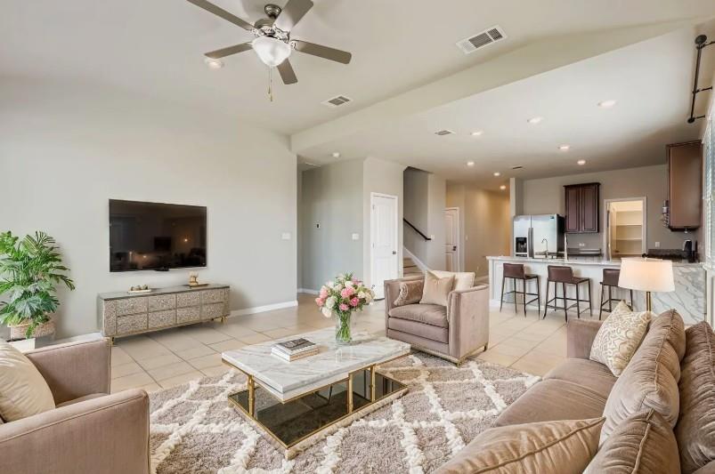 1521 Ida Nell Pearson ST