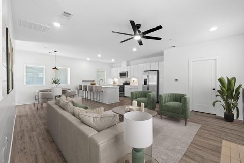 Photo of 5924 S Congress Ave #114S, Austin, TX 78745 (MLS # 5369489) Photo of 5924 S Congress Ave #114S, Austin, TX 78745 (MLS # 5369489)