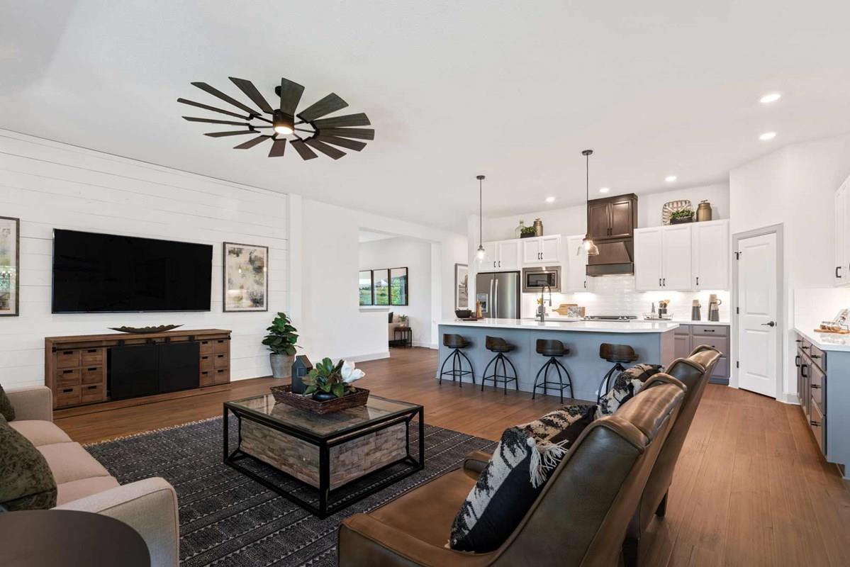 1123 Rusty Blackhaw TRL