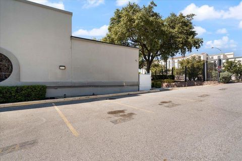 Tiny photo for 935 La Posada DR #158, Austin, TX 78752 (MLS # 5271794)