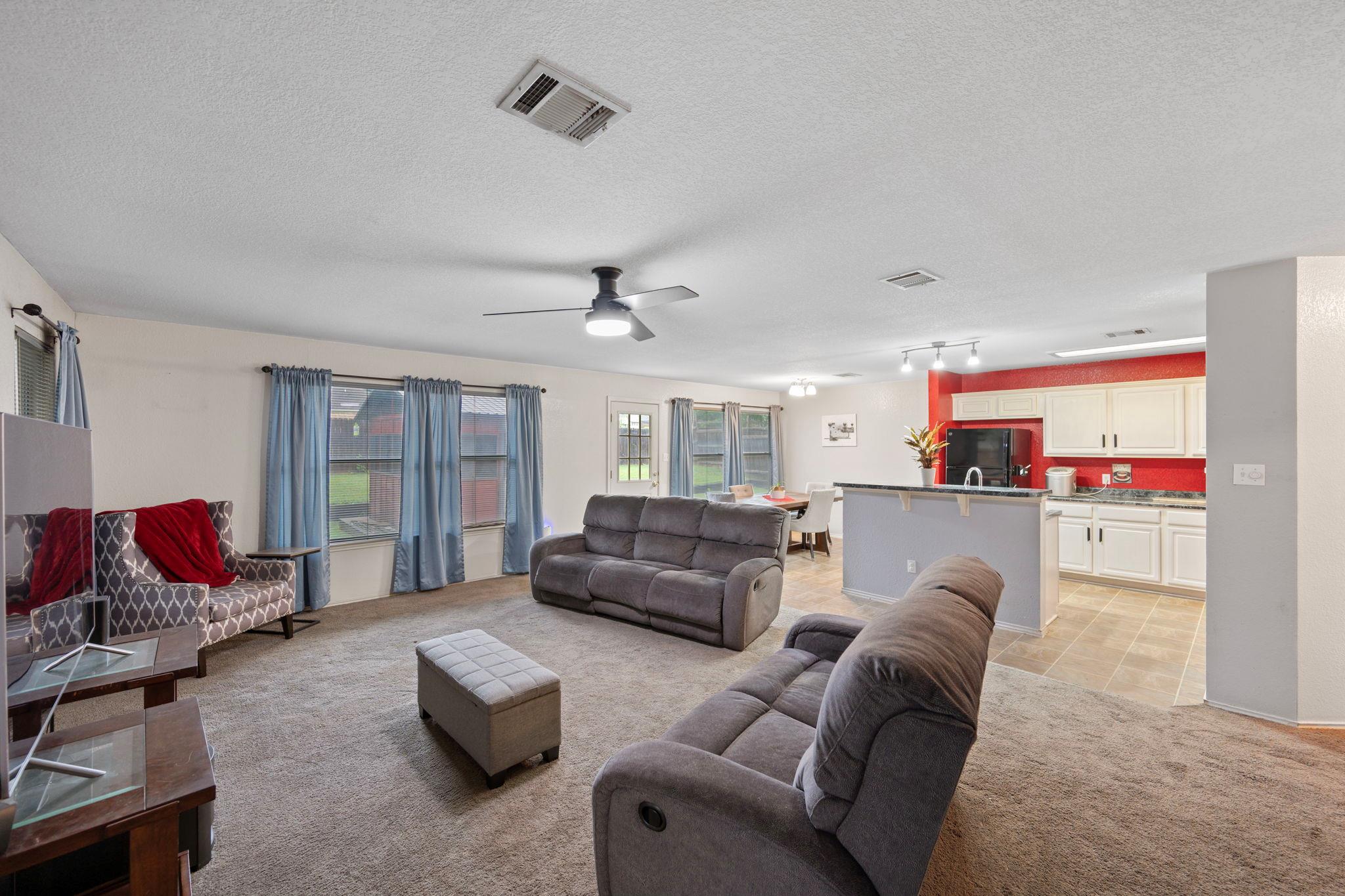 1207 Rolling Ridge DR