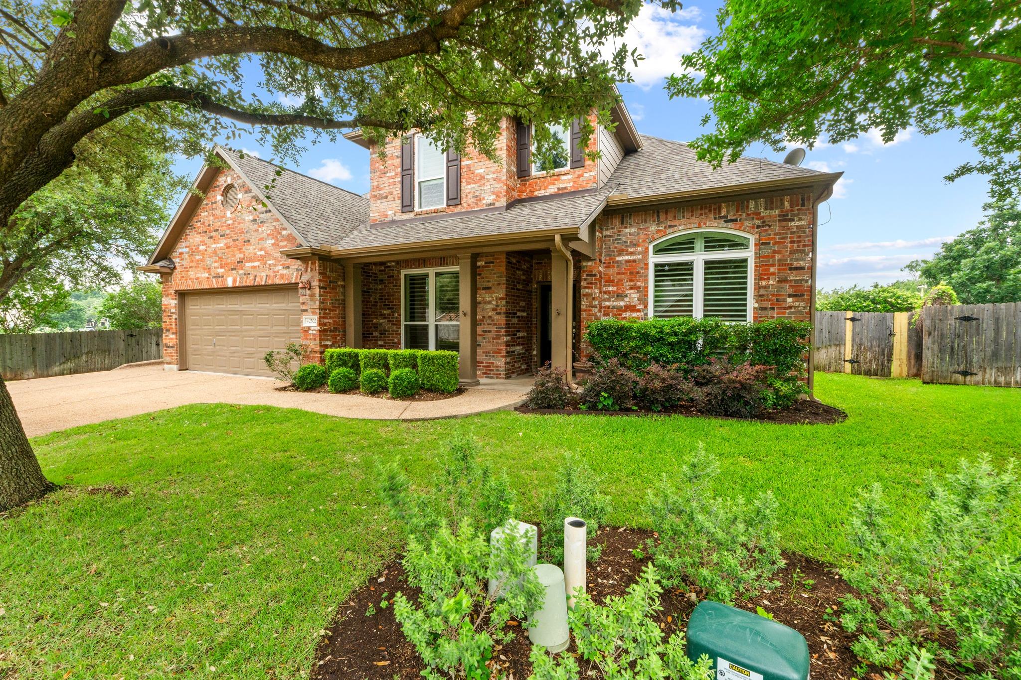 2502 Echo Wood PL
