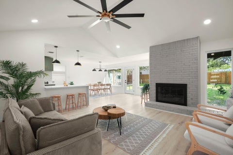 Photo of 1400 S Meadows DR, Austin, TX 78758 (MLS # 2862916)