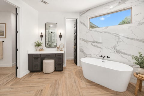 Tiny photo for 4902 Country Club DR, Lago Vista, TX 78645 (MLS # 9000970)