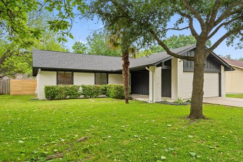Photo of 405 Fort Drum DR, Austin, TX 78745 (MLS # 3198926)