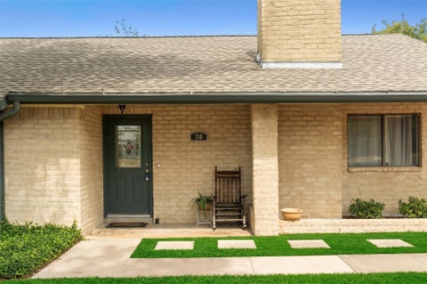 Photo of 710 Lake View CV, Round Rock, TX 78681 (MLS # 3572423)