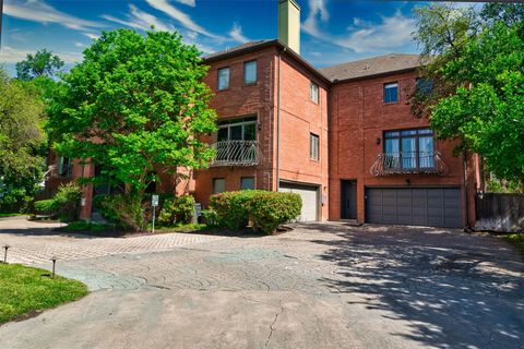 1626 Palma PLZ 10 Austin TX 78703
