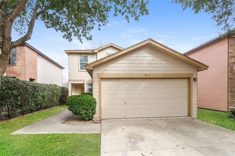 Photo of 7012 Doyal DR, Austin, TX 78747 (MLS # 6445994)
