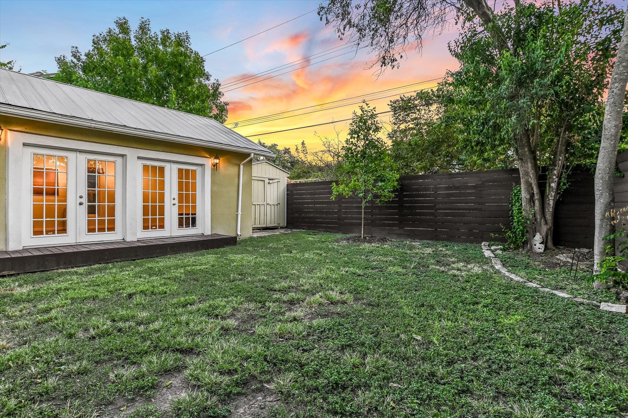 Austin, Texas 78704, United States, 2 Bedrooms Bedrooms, ,2 BathroomsBathrooms,Residential,Active,236567