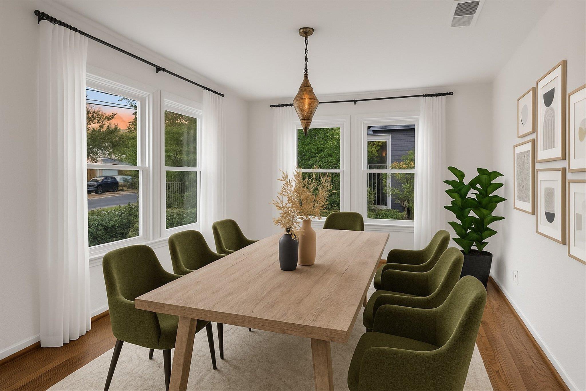 Austin, Texas 78704, United States, 2 Bedrooms Bedrooms, ,2 BathroomsBathrooms,Residential,Active,236567