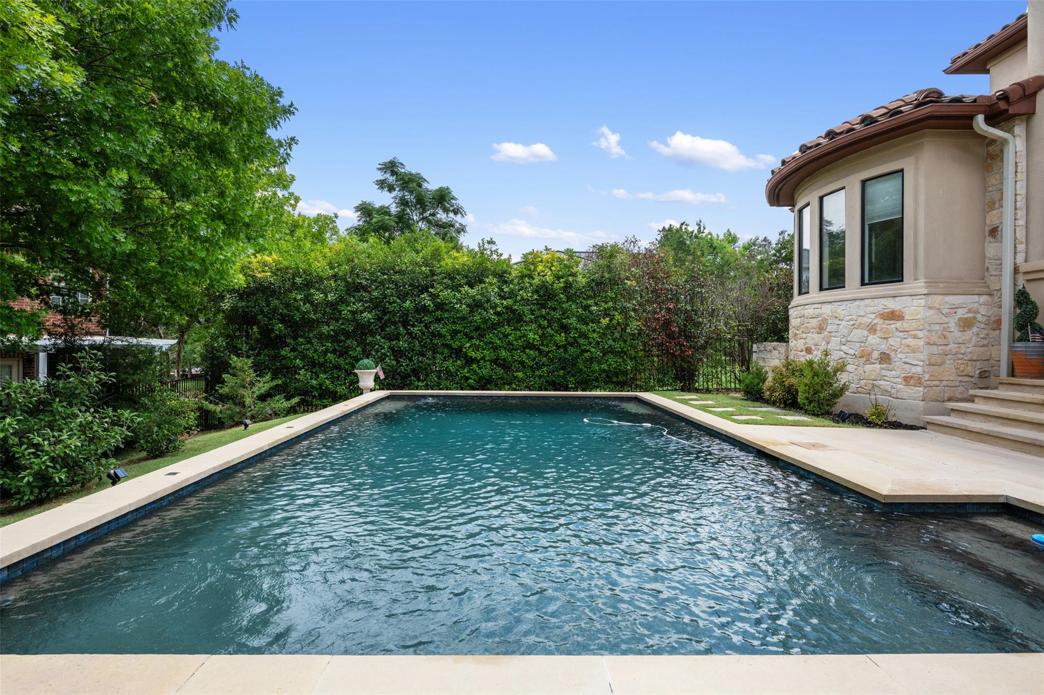 27 Autumn Oaks DR