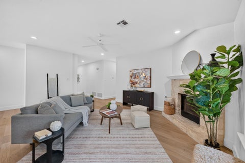 Tiny photo for 5706 Pecanwood LN, Austin, TX 78749 (MLS # 7700025)