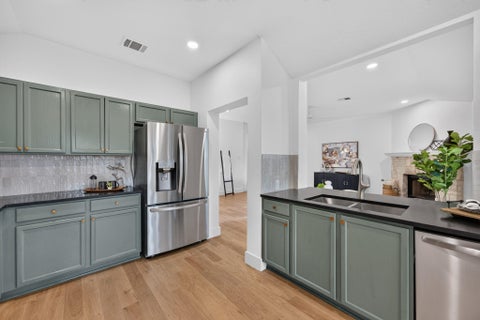 Tiny photo for 5706 Pecanwood LN, Austin, TX 78749 (MLS # 7700025)