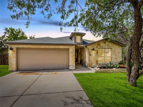 Photo of 2302 Patriot DR, Lago Vista, TX 78645 (MLS # 5304075)