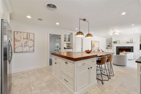 Tiny photo for 4607 Balcones DR, Austin, TX 78731 (MLS # 8672441)