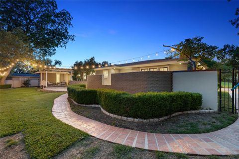 Tiny photo for 4607 Balcones DR, Austin, TX 78731 (MLS # 8672441)