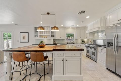 Tiny photo for 4607 Balcones DR, Austin, TX 78731 (MLS # 8672441)