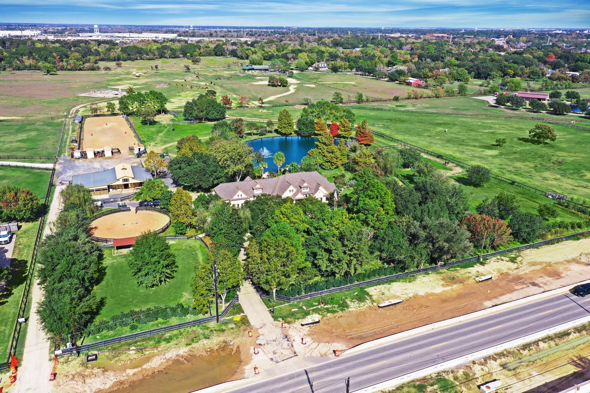 1834 Fm 1463 RD
