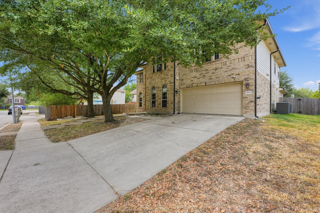 Photo of 16804 Brewer Blackbird DR, Pflugerville, TX 78660 (MLS # 2176347)