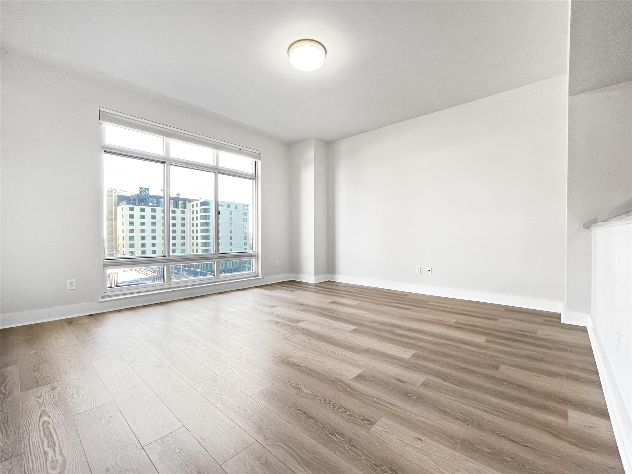 603 Davis ST 1108