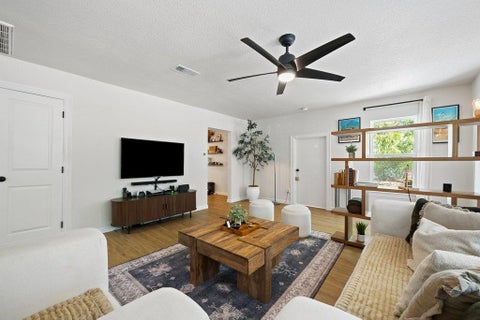 Tiny photo for 5714 Avenue D, Austin, TX 78752 (MLS # 5719727)