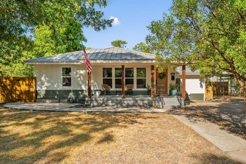 Photo of 5714 Avenue D, Austin, TX 78752 (MLS # 5719727)