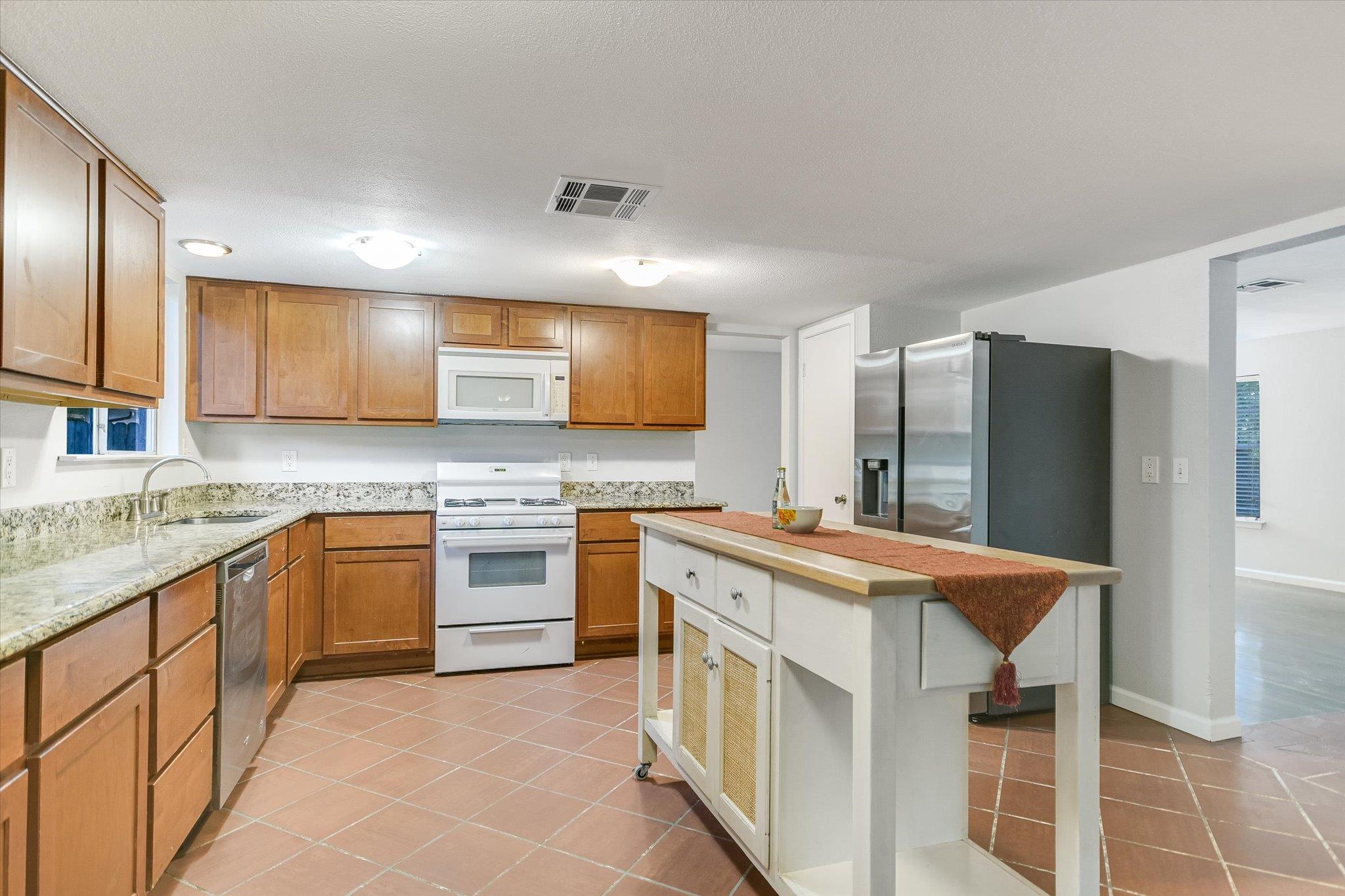 Austin, Texas 78750, United States, 4 Bedrooms Bedrooms, ,3 BathroomsBathrooms,Residential,Active,244588