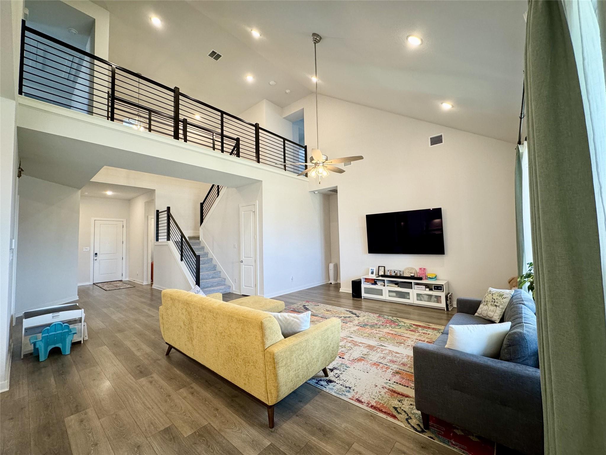 422 Billowing WAY