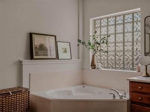 Tiny photo for 12516 Uvalde Creek DR, Austin, TX 78732 (MLS # 3656019)
