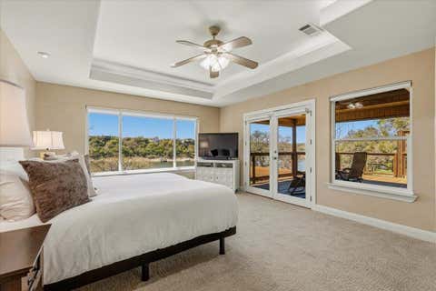 Tiny photo for 25207 Lake View DR, Spicewood, TX 78669 (MLS # 6390644)