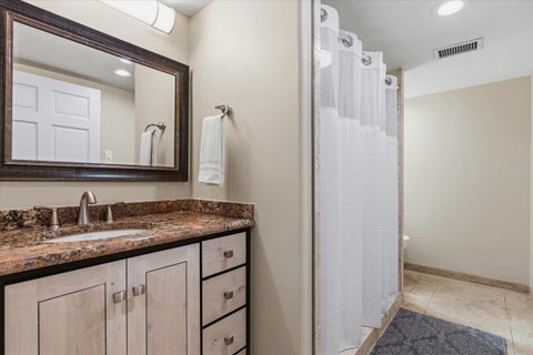 Tiny photo for 25207 Lake View DR, Spicewood, TX 78669 (MLS # 6390644)