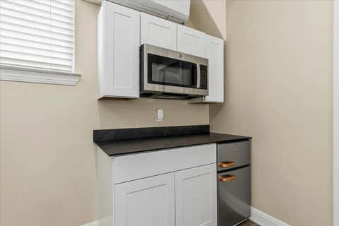 Tiny photo for 25207 Lake View DR, Spicewood, TX 78669 (MLS # 6390644)
