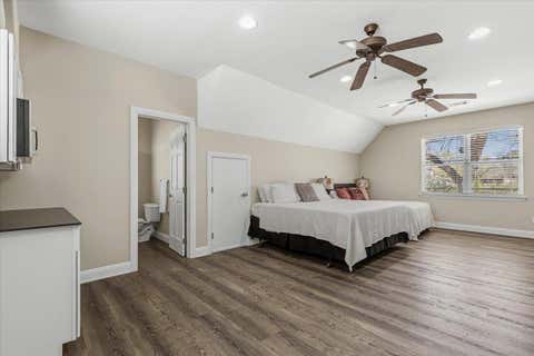 Tiny photo for 25207 Lake View DR, Spicewood, TX 78669 (MLS # 6390644)