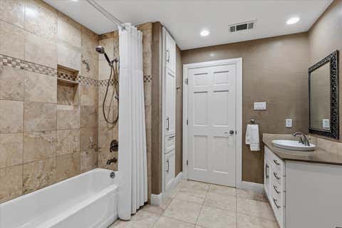 Tiny photo for 25207 Lake View DR, Spicewood, TX 78669 (MLS # 6390644)