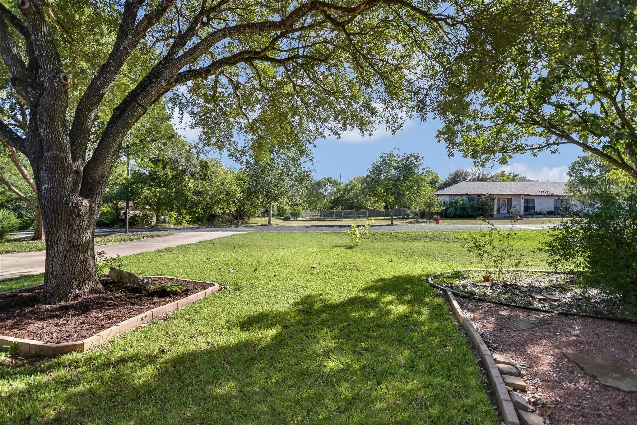 1716 Buttercup RD