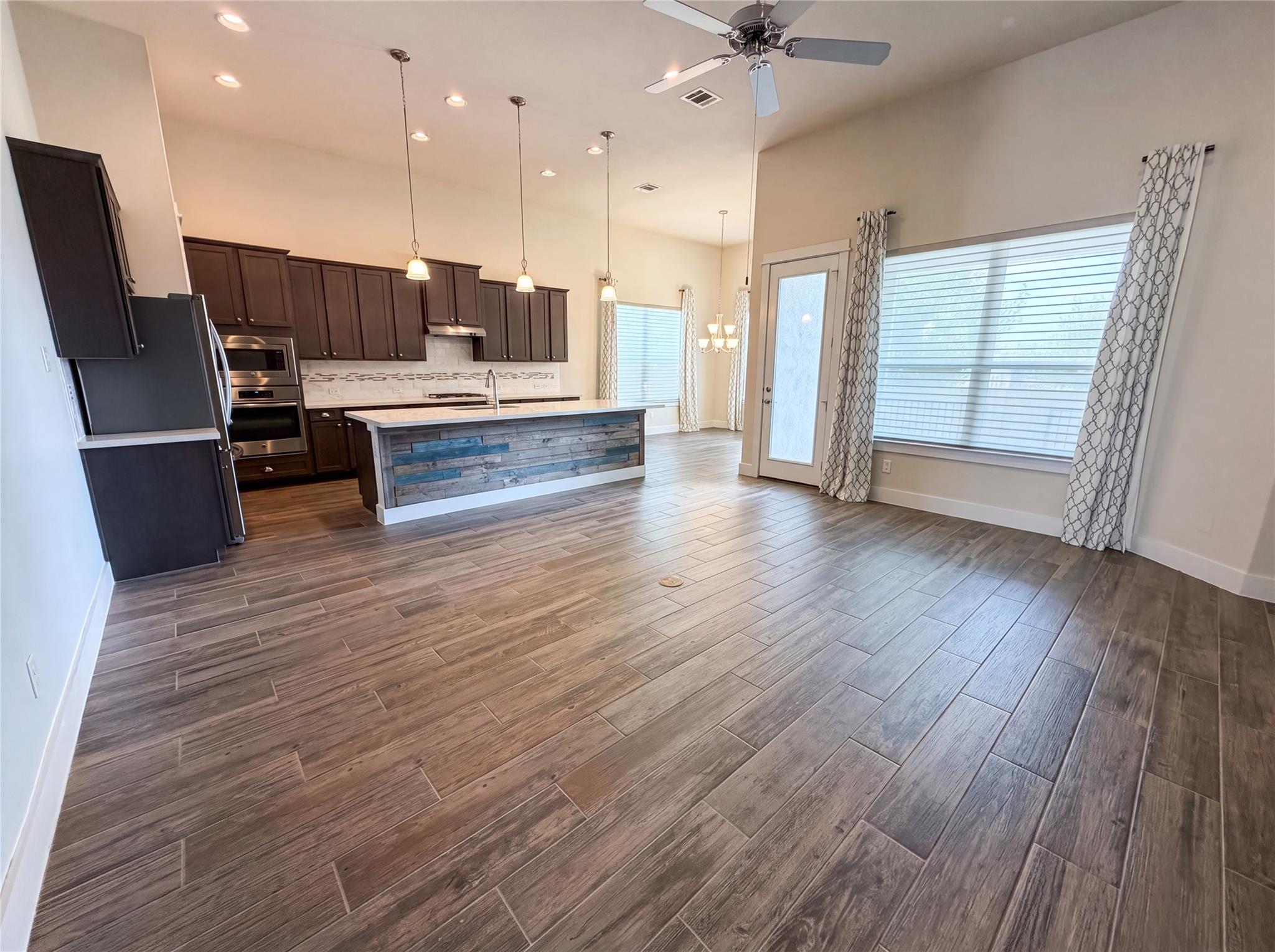 13701 Ronald W Reagan BLVD 84