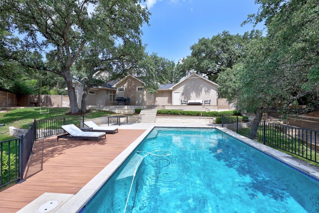 807 Terrace Mountain DR
